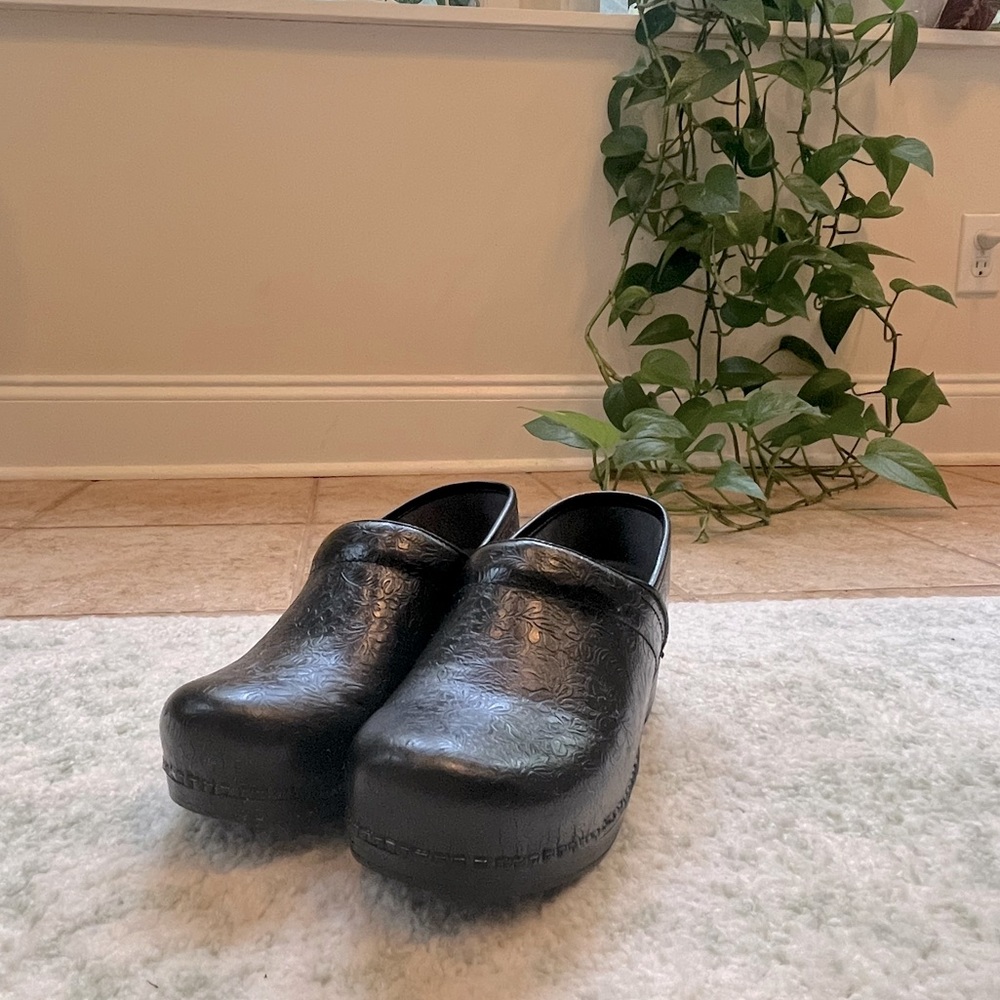 Etched Pattern Dansko Clogs Size 8 - image 1